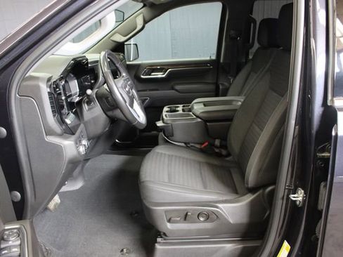Used 2022 GMC Sierra 1500 SLE AWD/4WD image 9