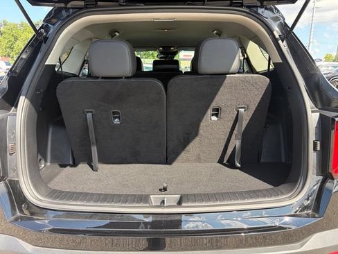 Certified 2025 Kia Sorento S FWD image 16