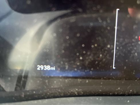 Used 2025 Lexus UX 300h FWD w/ Cold Area Package image 5