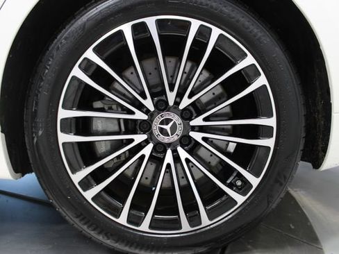 Used 2022 Mercedes-Benz S 580 4MATIC Sedan image 38