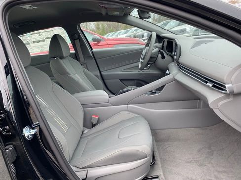 New 2026 Hyundai Elantra Sport FWD image 34