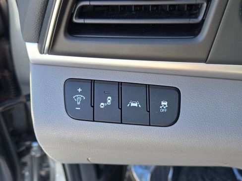 Used 2019 Hyundai Elantra SEL FWD image 23