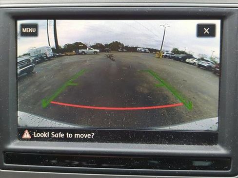 Used 2017 Volkswagen Golf SE image 11