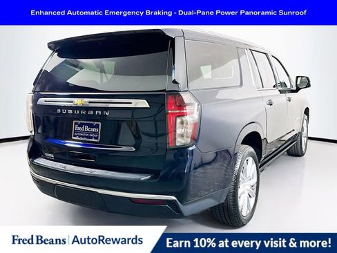 Used 2023 Chevrolet Suburban High Country w/ Premium Package 2 AWD/4WD image 7
