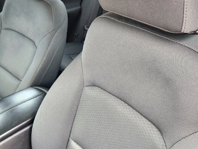 Used 2016 Chevrolet Malibu LT FWD image 15