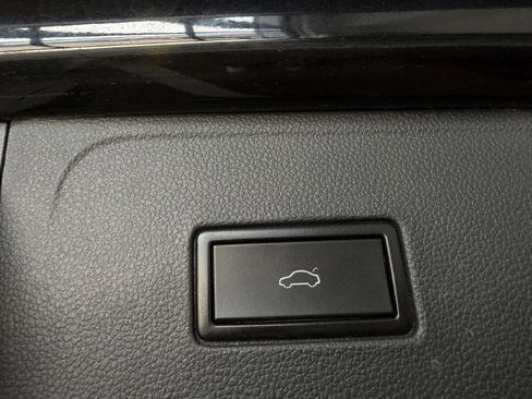 Used 2021 Volkswagen Atlas SEL FWD image 45