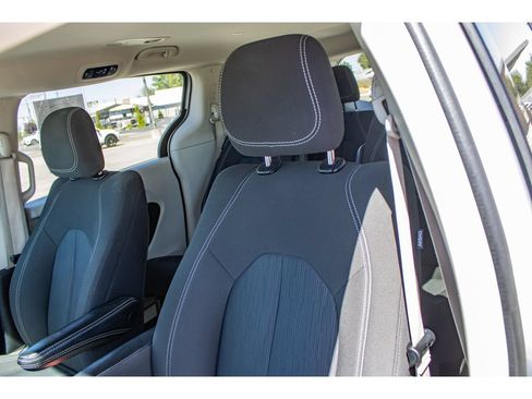 Used 2023 Chrysler Voyager LX FWD image 30
