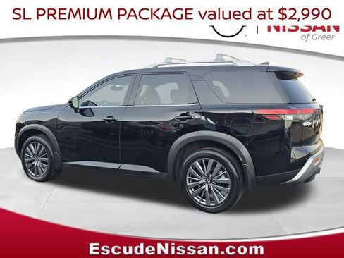 Certified 2024 Nissan Pathfinder SL w/ SL Premium Package FWD image 6