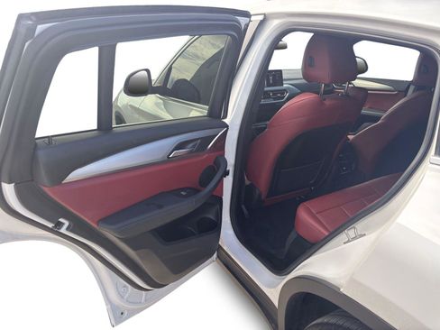 Used 2022 BMW X4 xDrive30i w/ Convenience Package image 22