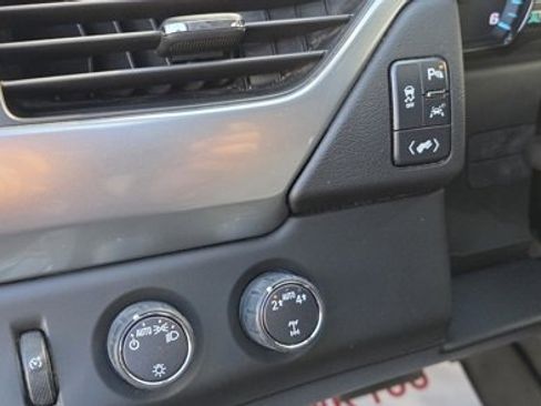 Used 2020 Chevrolet Tahoe LT image 18