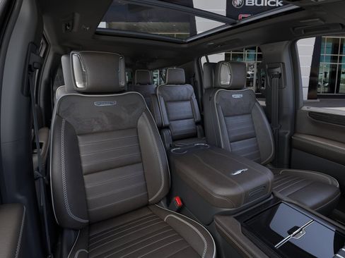 New 2026 GMC Yukon XL Denali Ultimate AWD/4WD image 16