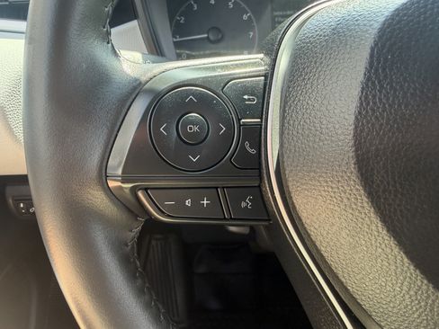Used 2025 Toyota Corolla SE FWD image 31