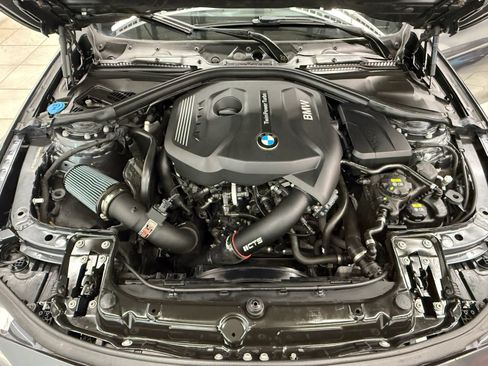Used 2018 BMW 330i xDrive Sedan AWD/4WD image 32