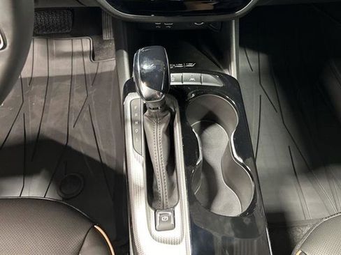 New 2025 Buick Envista Avenir image 23