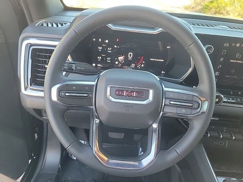 New 2026 GMC Canyon Elevation w/ Convenience Package RWD image 18