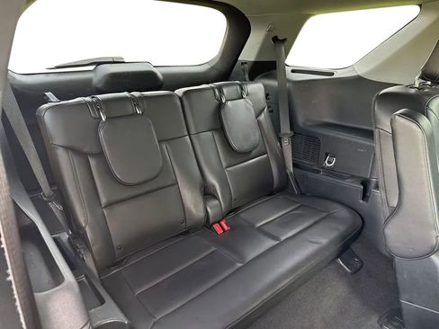 Used 2023 Ford Explorer XLT w/ Equipment Group 202A AWD/4WD image 32