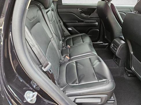 Used 2025 Lincoln Corsair FWD image 15