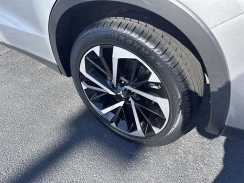 Used 2022 Mitsubishi Outlander SE image 8