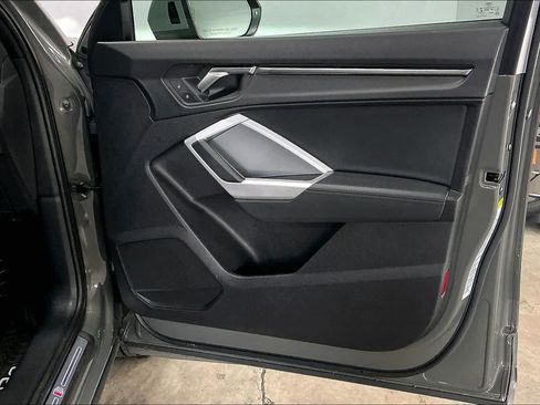 Used 2022 Audi Q3 2.0T Premium w/ Convenience Package image 26