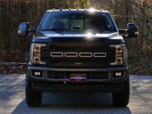 Used 2019 Ford F250 Lariat w/ Lariat Ultimate Package image 5