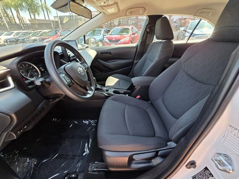 Used 2022 Toyota Corolla LE image 21