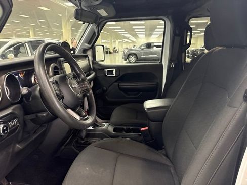 Used 2021 Jeep Gladiator Sport w/ Trailer Tow Package AWD/4WD image 13