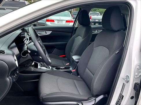 Used 2023 Kia Forte LXS w/ LXS Technology Package FWD image 22