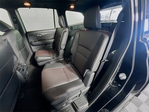 Used 2022 Honda Pilot Black Edition image 26
