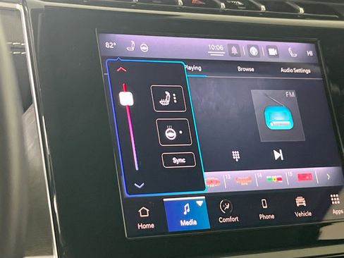 Used 2022 Jeep Grand Cherokee Limited image 19