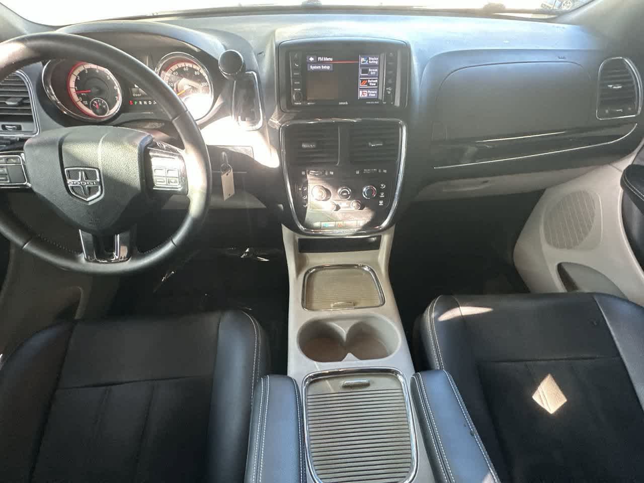 Used 2019 Dodge Grand Caravan SXT FWD image 24