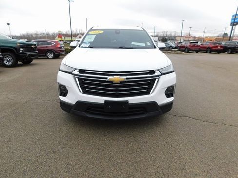 Used 2023 Chevrolet Traverse LT image 8