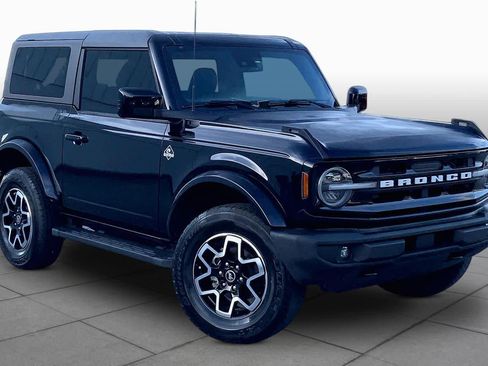 Used 2022 Ford Bronco Outer Banks AWD/4WD image 3