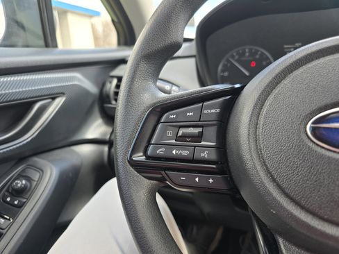 Used 2024 Subaru Crosstrek 2.0i Premium image 17
