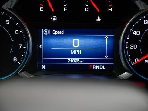 Used 2022 Chevrolet Equinox RS w/ LPO, Floor Liner Package image 33