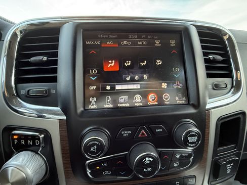 Used 2017 RAM 1500 Laramie w/ Convenience Group AWD/4WD image 30