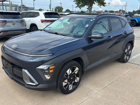 Used 2025 Hyundai Kona SEL FWD image 3