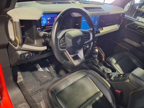 Used 2021 Ford Bronco Badlands AWD/4WD image 4