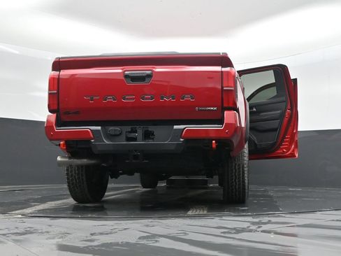 New 2026 Toyota Tacoma TRD Off-Road w/ TRD Off Road Premium Package AWD/4WD image 36