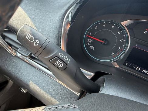 Used 2023 Chevrolet Traverse LT w/ Midnight/Sport Edition AWD/4WD image 34