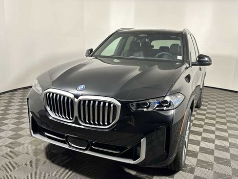 New 2026 BMW X5 xDrive50e w/ Executive Package image 7