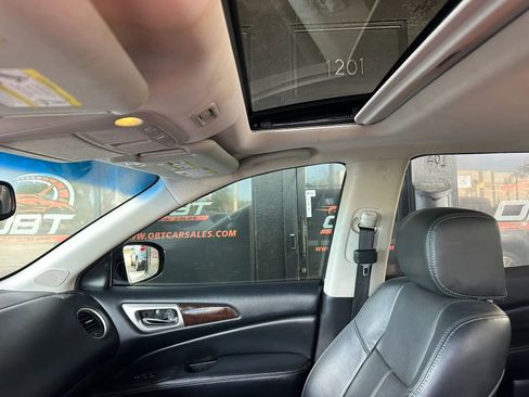 Used 2014 Nissan Pathfinder Platinum w/ Platinum Premium Package image 11