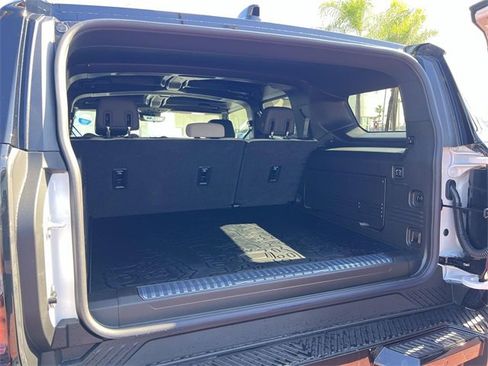 New 2026 GMC Hummer EV SUV image 30