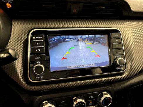 Used 2020 Nissan Kicks S image 15