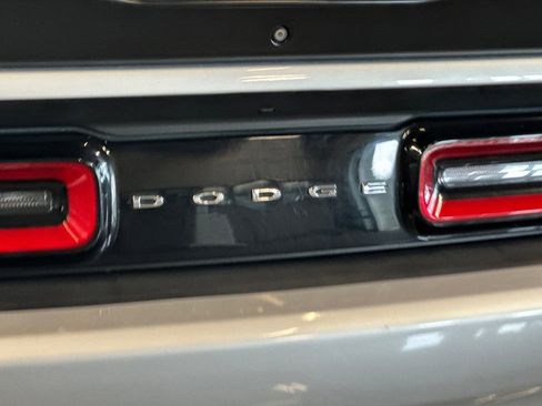Used 2019 Dodge Challenger R/T Scat Pack w/ Dynamics Package RWD image 27