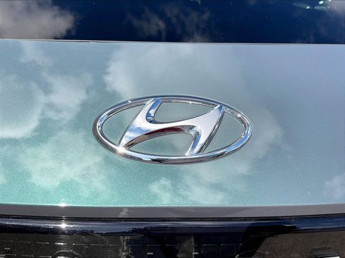 Used 2023 Hyundai Ioniq 5 SEL w/ Cargo Package AWD/4WD image 23