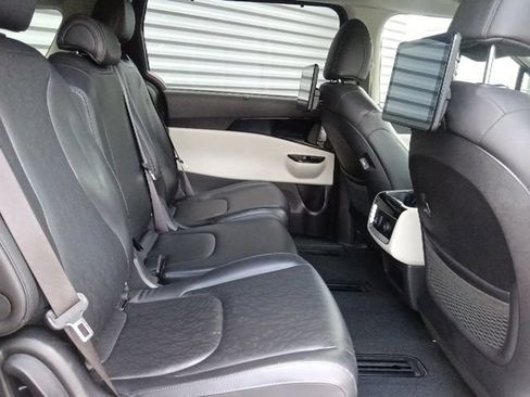 Used 2022 Kia Carnival SX FWD image 35