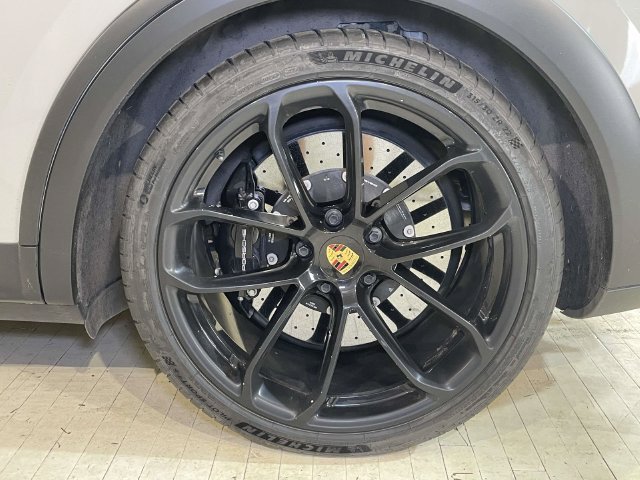 Certified 2023 Porsche Cayenne Turbo GT AWD/4WD image 13