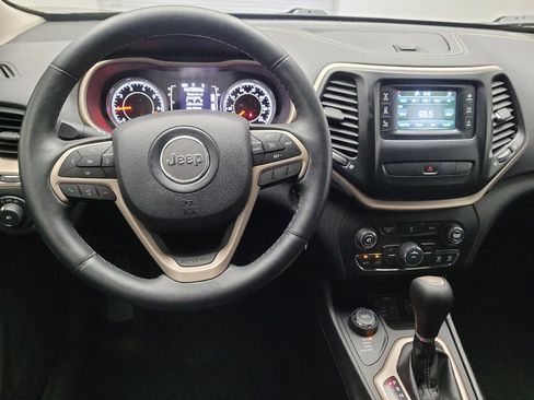 Used 2014 Jeep Cherokee Latitude w/ Cold Weather Group AWD/4WD image 22