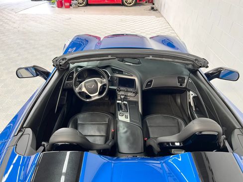Used 2015 Chevrolet Corvette Z06 w/ 3LZ Preferred Equipment Group RWD image 25