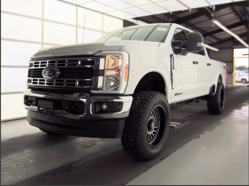 Used 2024 Ford F250 XLT w/ FX4 Off-Road Package AWD/4WD image 1